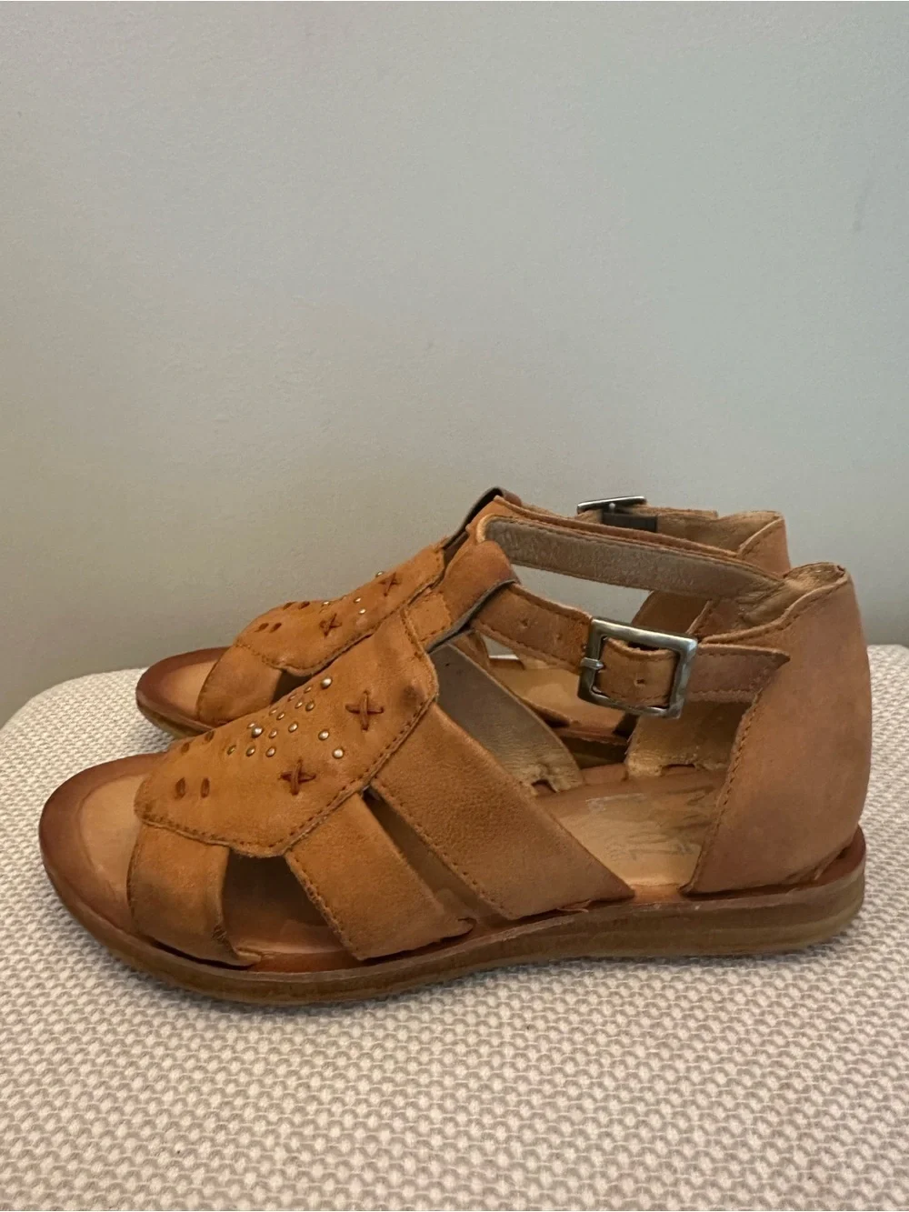 Miz Mooz Fascinate Tan Brown Leather Studded Gladiator Sandals Women’s 6.5 EU 37